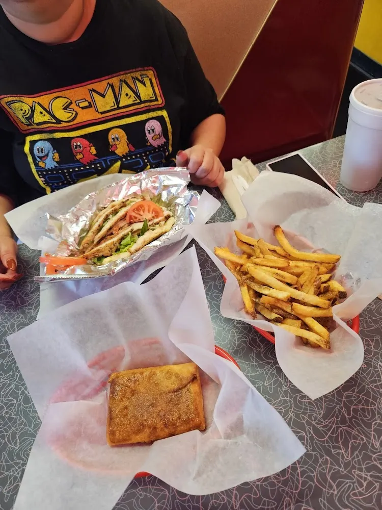 Grilled Chicken Pita